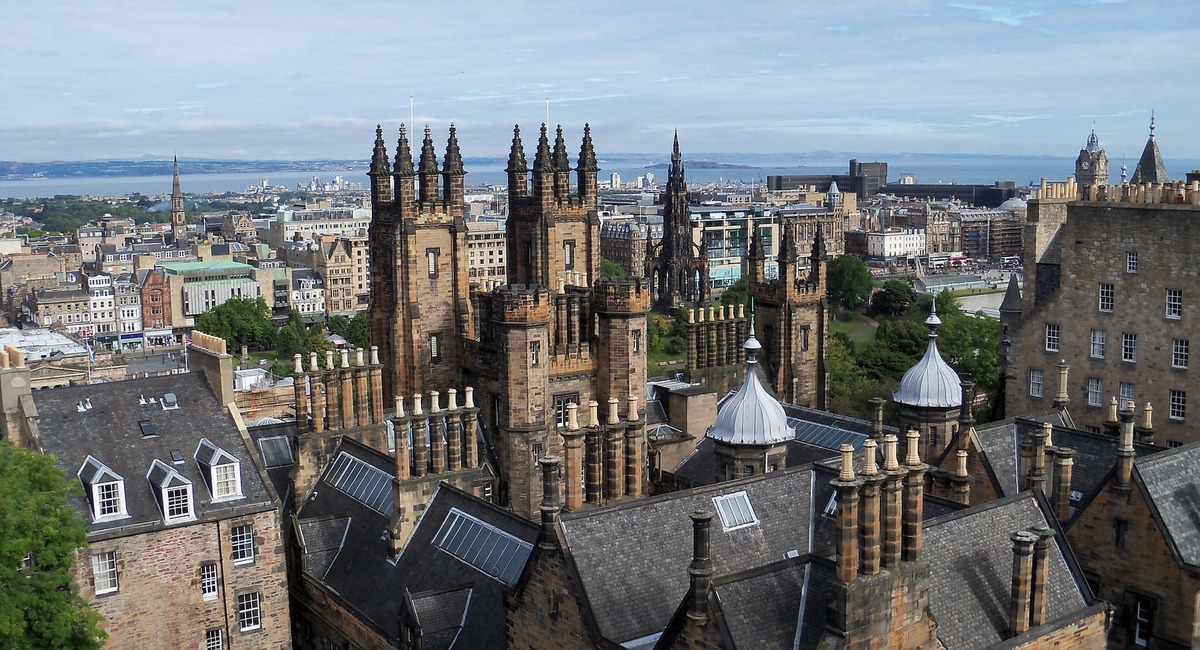 EDIMBURGO - QUEEN MARGARET UNIVERSITY  